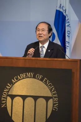 photo of Chancellor Henry T. Yang speaking at an event