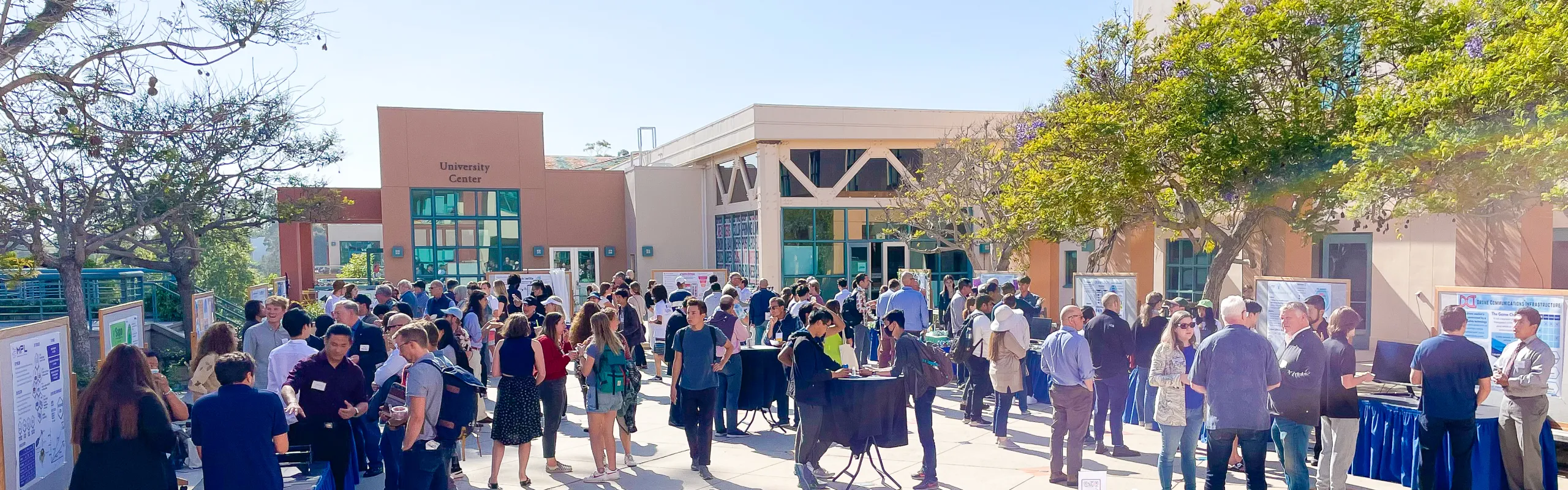 Crowd in UC Santa Barbara Corwin Pavilion Courtyard attending the 2022 New Venture Competition.